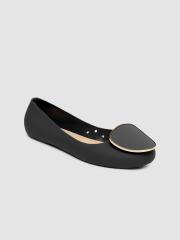 Tresmode Women Black Solid Ballerinas