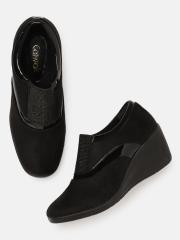 Catwalk Women Black Solid Wedges