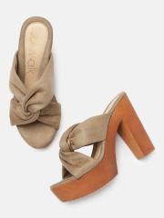 Catwalk Women Taupe Solid Sandals