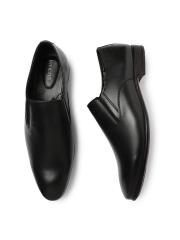 INVICTUS Men Black Semiformal Slip-Ons