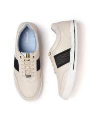 INVICTUS Men Beige & Black Solid Sneakers