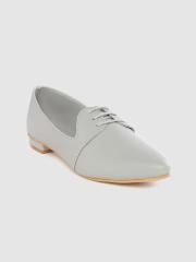 DressBerry Women Grey Solid Derbys