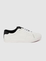 Roadster Men White Solid Sneakers