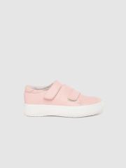 YK Girls Pink Solid Sneakers