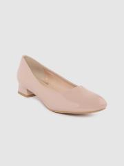 Carlton London Women Peach-Coloured Solid Ballerinas