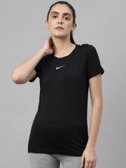 Nike Women Black Solid Top