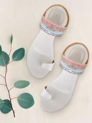 Metro Women White Printed Sandals