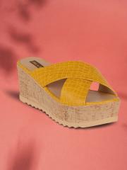 Flat n Heels Women Yellow Textured Sandals