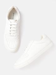 INVICTUS Men White Perforated Sneakers