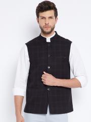 Crimsoune Club Men Black & White Checked Waistcoat