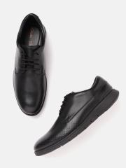 Clarks Men Black Solid Leather Derbys with Perforations