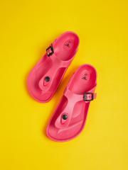 Fame Forever by Lifestyle Girls Pink & Black Thong Flip-Flops