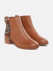 Carlton London Women Tan Solid Flat Boots