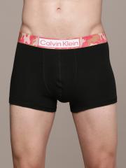 Calvin Klein Underwear Men Black Solid Trunk NB31400YC