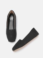 YK Girls Black Solid Ballerinas