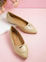 DressBerry Women Gold-Toned Solid Ballerinas