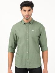 Wrangler Men Olive Green Casual Shirt