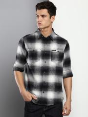 Calvin Klein Jeans Men Black Checked Casual Shirt