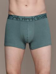 Calvin Klein Underwear Men Blue Solid Trunk NB3299DA3