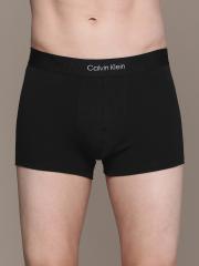 Calvin Klein Underwear Men Black Solid Trunk NB3299UB1