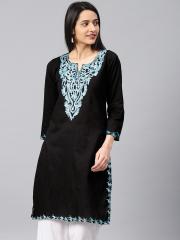 Saadgi Women Black Embroidered Straight Kurta