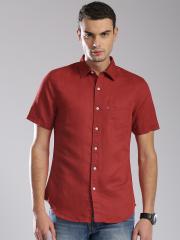 Levis Men Red Solid Casual Shirt