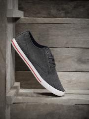 Roadster Men Charcoal Grey Sneakers