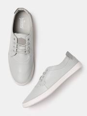 Roadster Men Grey Sneakers