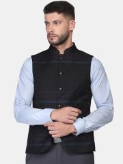 Blackberrys Men Black Solid Waistcoat