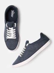 Roadster Men Navy Blue Sneakers