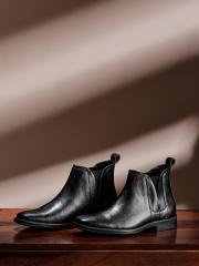 Duke Men Black Solid Chelsea Boots