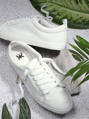 Kook N Keech Men White Sneakers