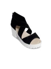 meriggiare Women Black Solid Sandals