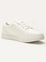 LOCOMOTIVE Men White Sneakers