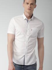 Levis Men White Solid Casual Shirt