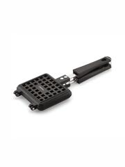 MAGNUS Optima Black Aluminium Dishwasher Safe Non-Stick Waffle Maker