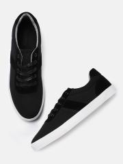 Roadster Men Black Sneakers