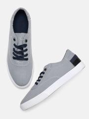 Roadster Men Blue Sneakers