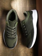 Crew STREET Men Olive Green Running Shoes