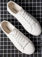 LOCOMOTIVE Men White Sneakers