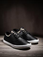 Roadster Men Black Sneakers