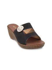 Metro Women Black Solid Sandals