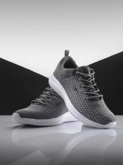 Crew STREET Men Grey & White Running Shoes