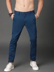 Roadster Men Blue Regular Fit Solid Chinos