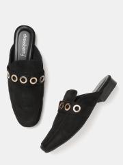 DressBerry Women Black Solid Mules