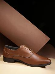 INVICTUS Men Tan Brown Solid Oxfords