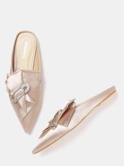 DressBerry Women Gold-Toned Solid Mules