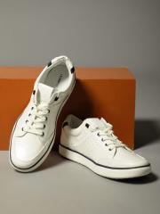 LOCOMOTIVE Men White Sneakers