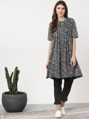 Sangria Women Black & White Printed Tunic