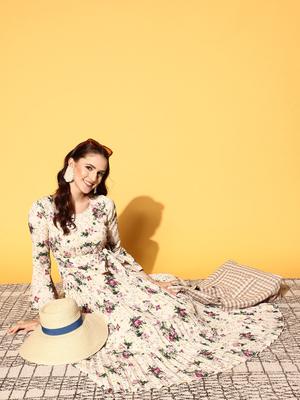 Berrylush Women Beige Floral Pleated Form Dress